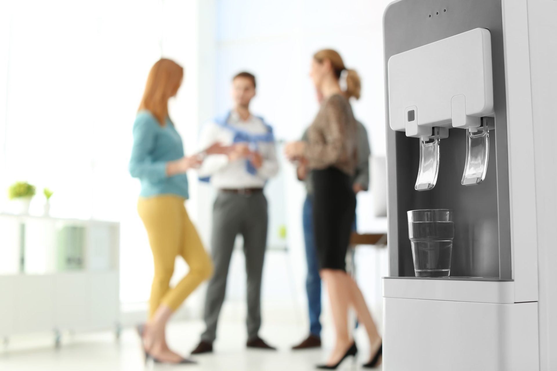 Selecting the Ideal Water Dispenser for Your Workplace